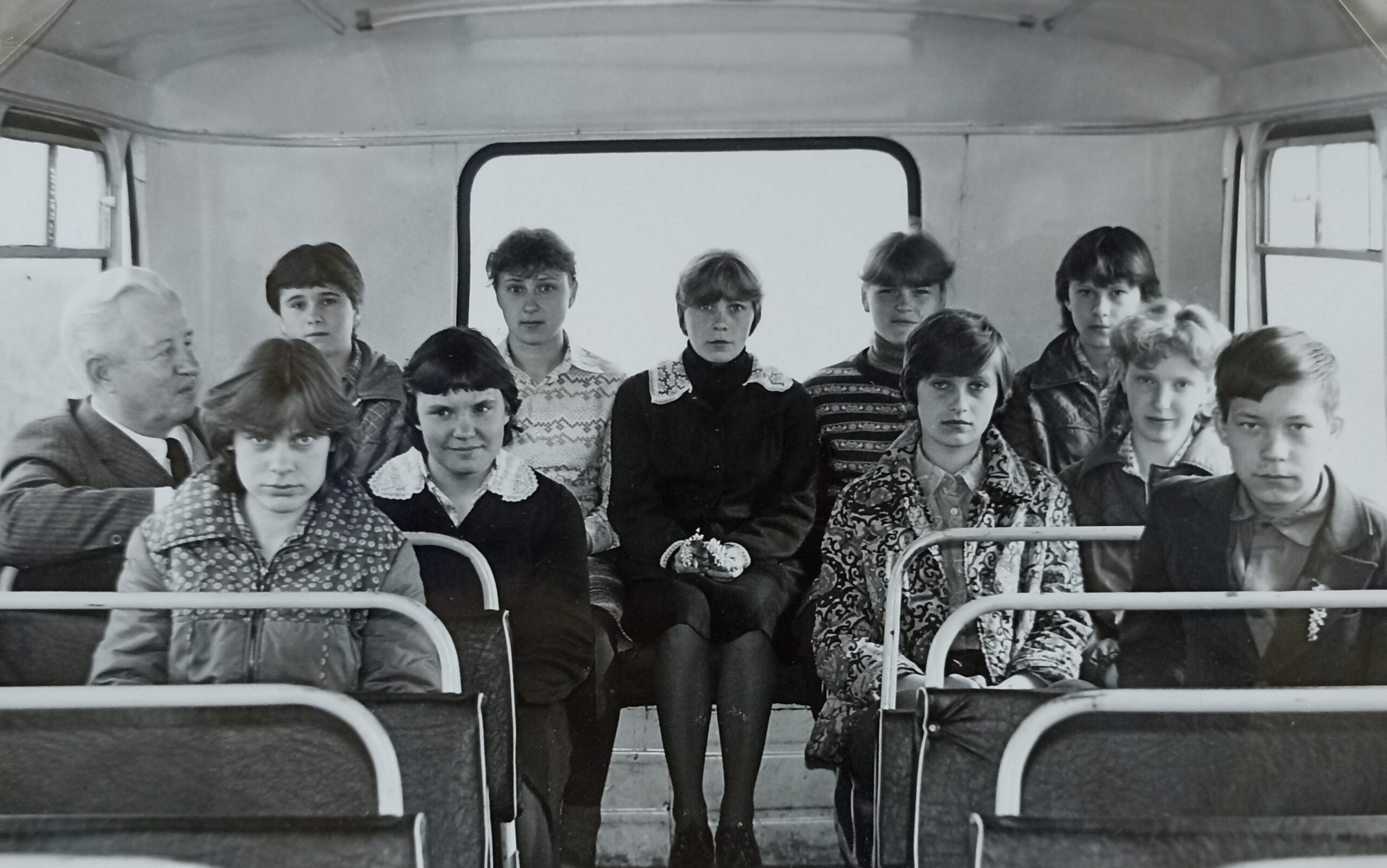 Дети-в-автобусе